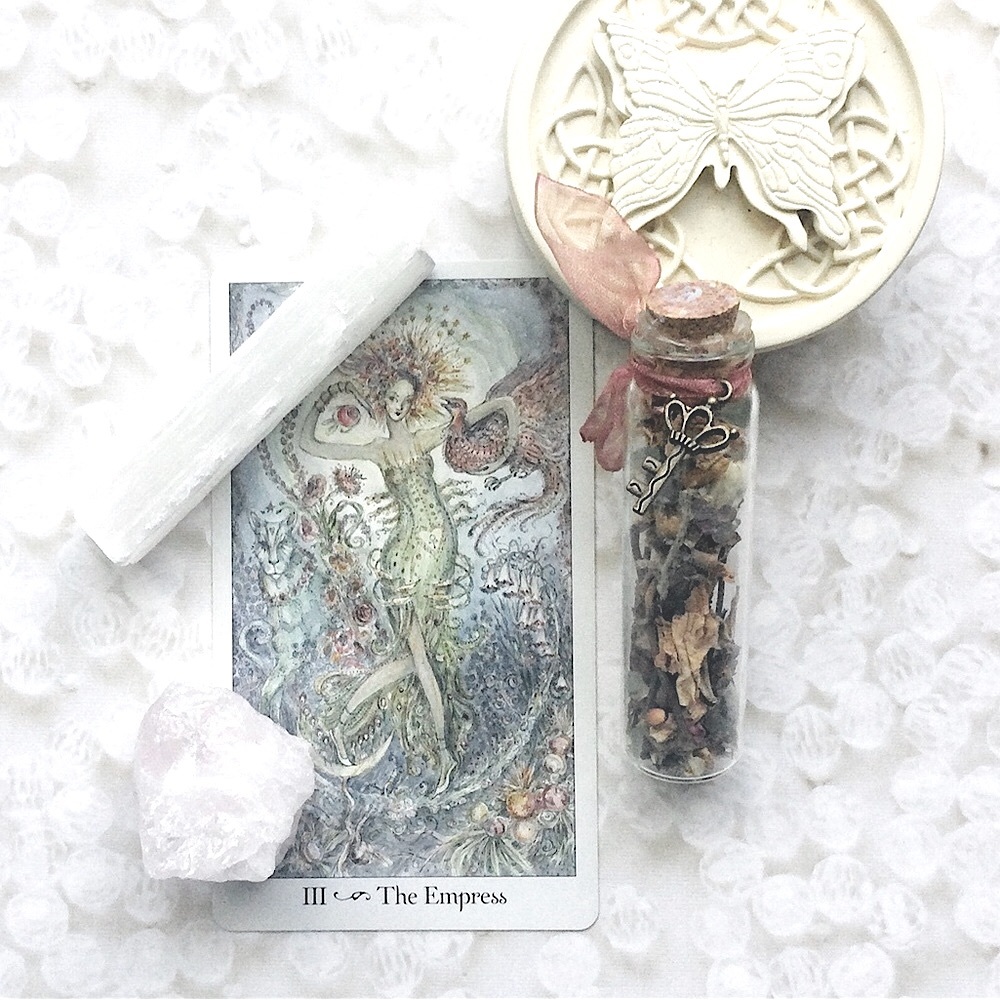 ⭐️SOLD⭐️ Goddess Spell Jar with Natural Rose Quartz & Selenite Wand Crystal Set